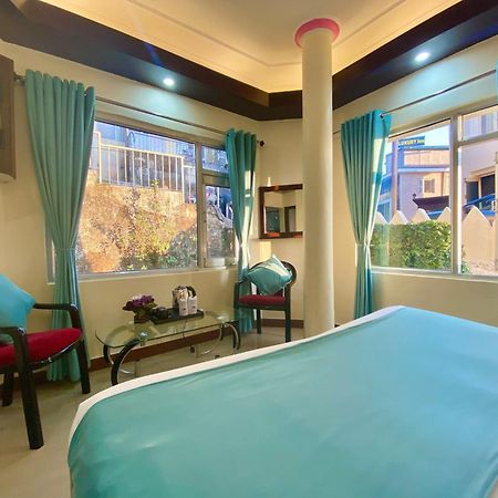 Riversun Hotel Mall Road Mussoorie Zewnętrze zdjęcie