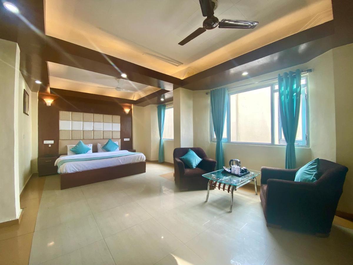 Riversun Hotel Mall Road Mussoorie Zewnętrze zdjęcie