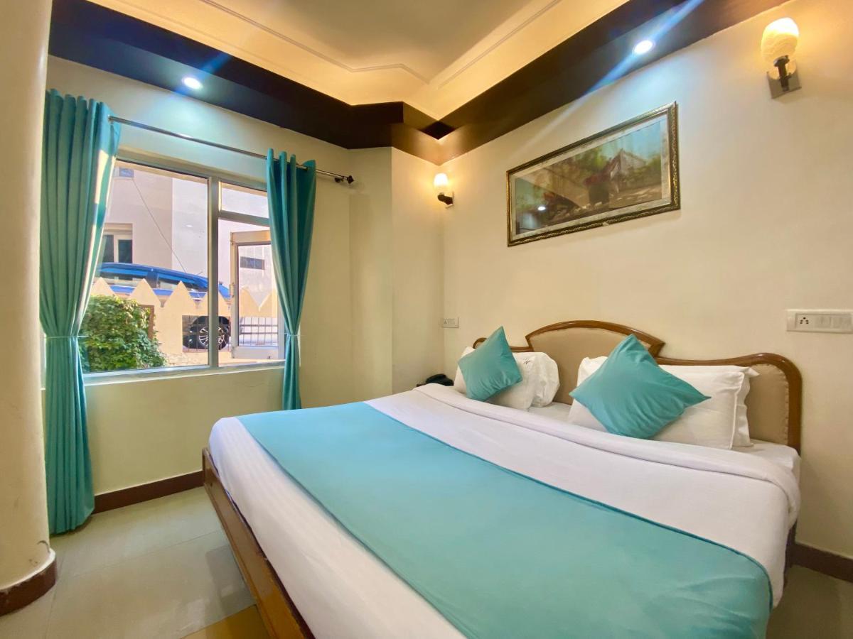 Riversun Hotel Mall Road Mussoorie Zewnętrze zdjęcie