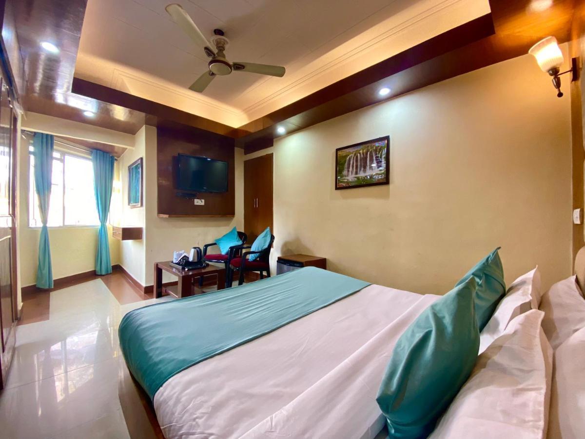 Riversun Hotel Mall Road Mussoorie Zewnętrze zdjęcie