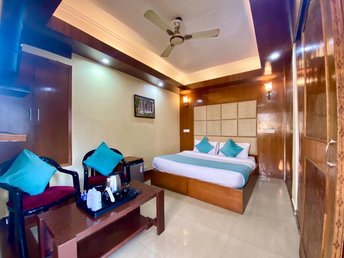 Riversun Hotel Mall Road Mussoorie Zewnętrze zdjęcie