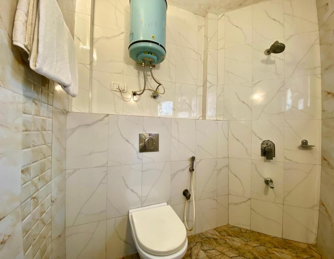 Riversun Hotel Mall Road Mussoorie Zewnętrze zdjęcie