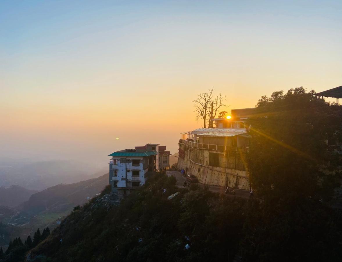 Riversun Hotel Mall Road Mussoorie Zewnętrze zdjęcie