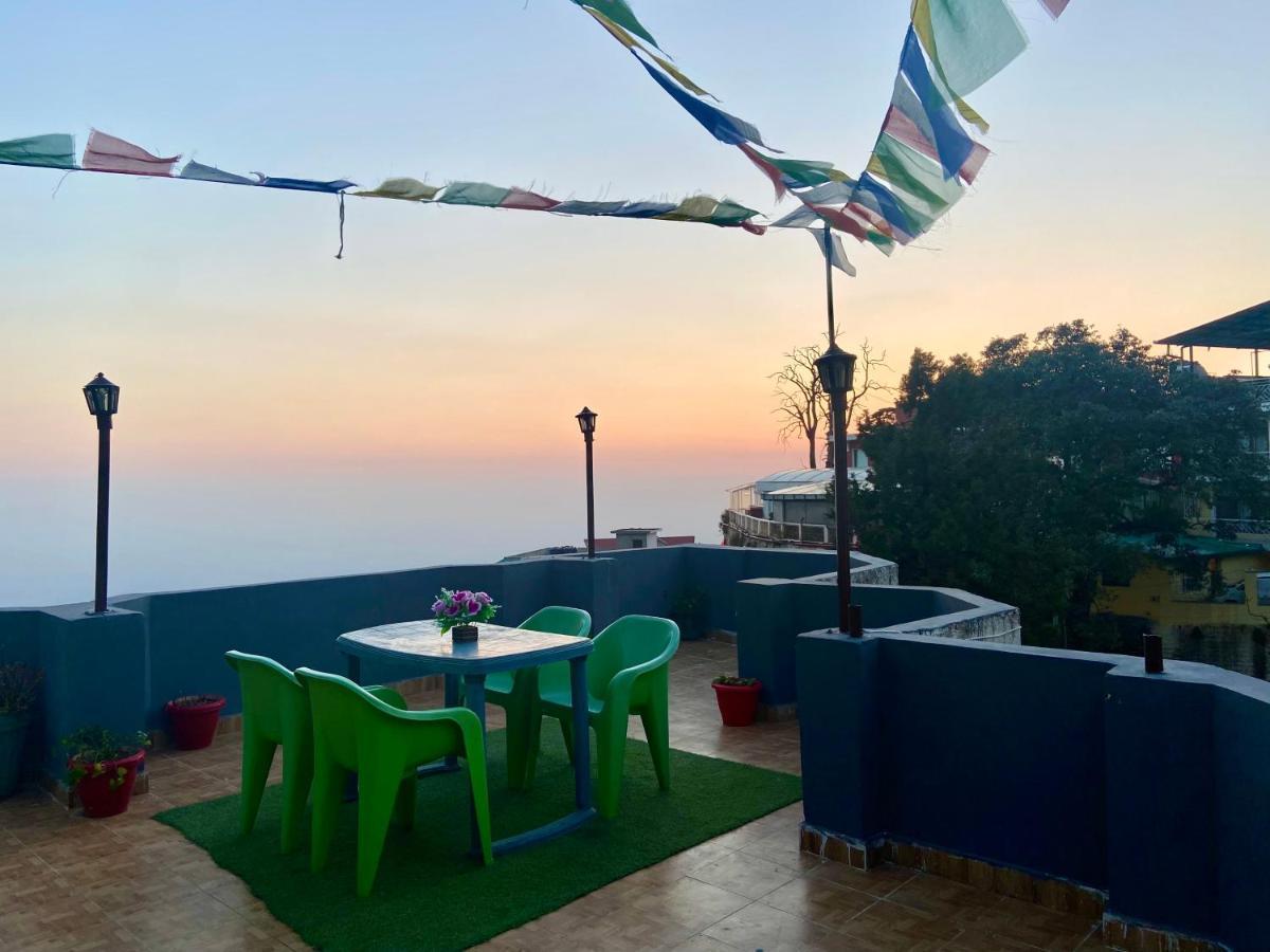 Riversun Hotel Mall Road Mussoorie Zewnętrze zdjęcie